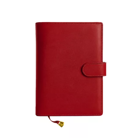 Portada de agenda modelo Premium con correa color rojo – Mora Cueros Perú
