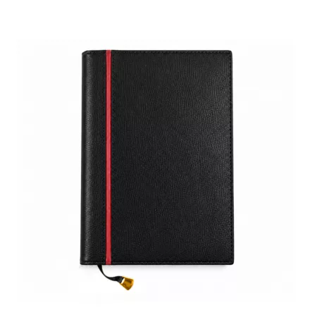Agenda premium de cuero negro texturizado 2027 con franja vertical granate – Mora Cueros.